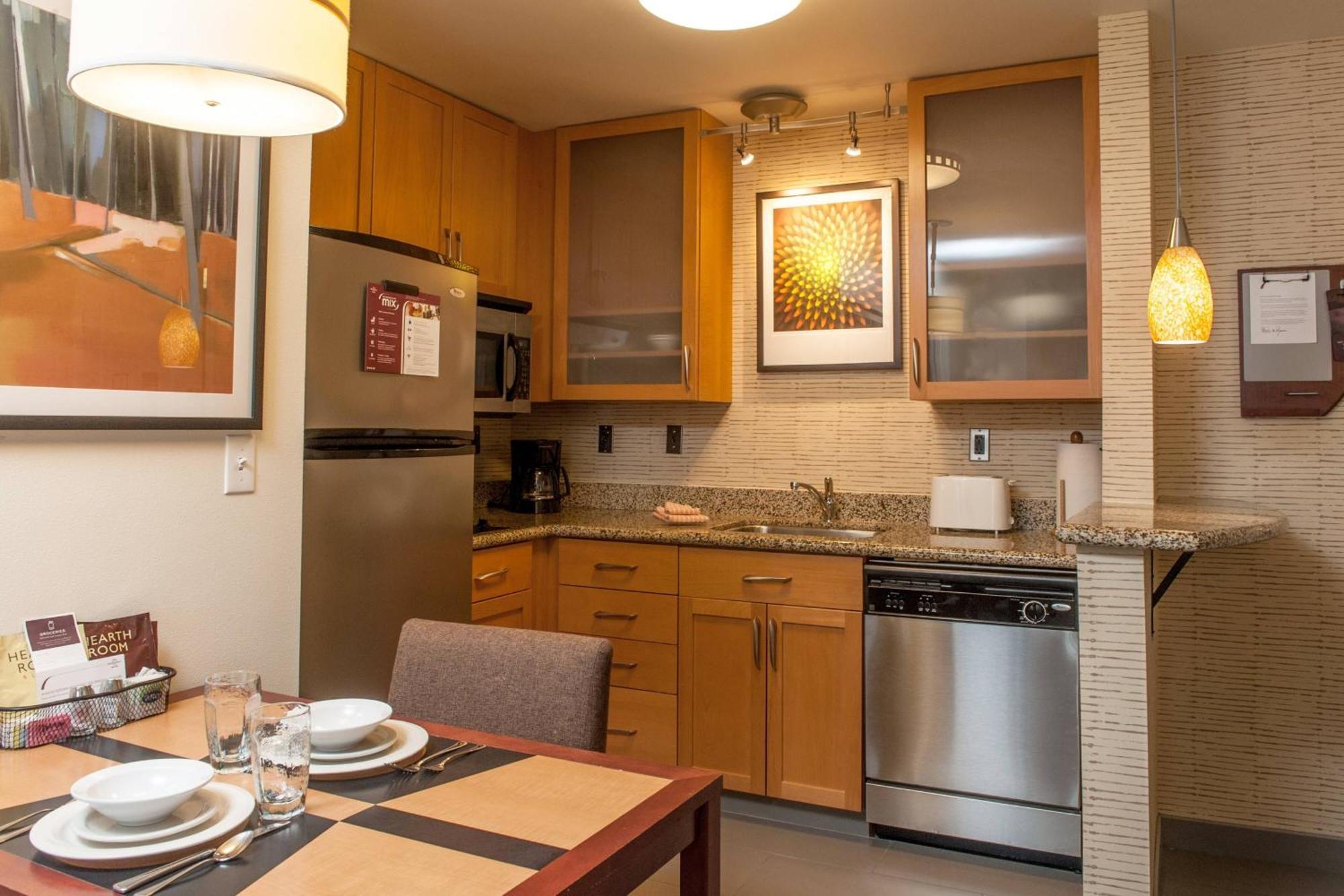 Hotel Providence Coventry 3*
